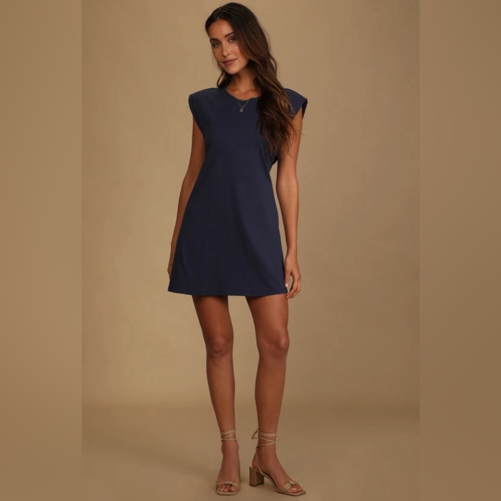 Lulu’s Sleeveless Blue Dress with Back Cutout Size Small